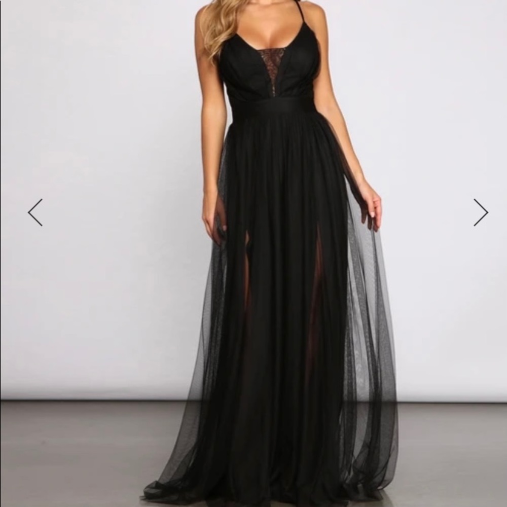 Black Windsor dress size 3
